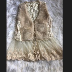 A’Reve Anthropologie Lace Fur Boho Vest Festival